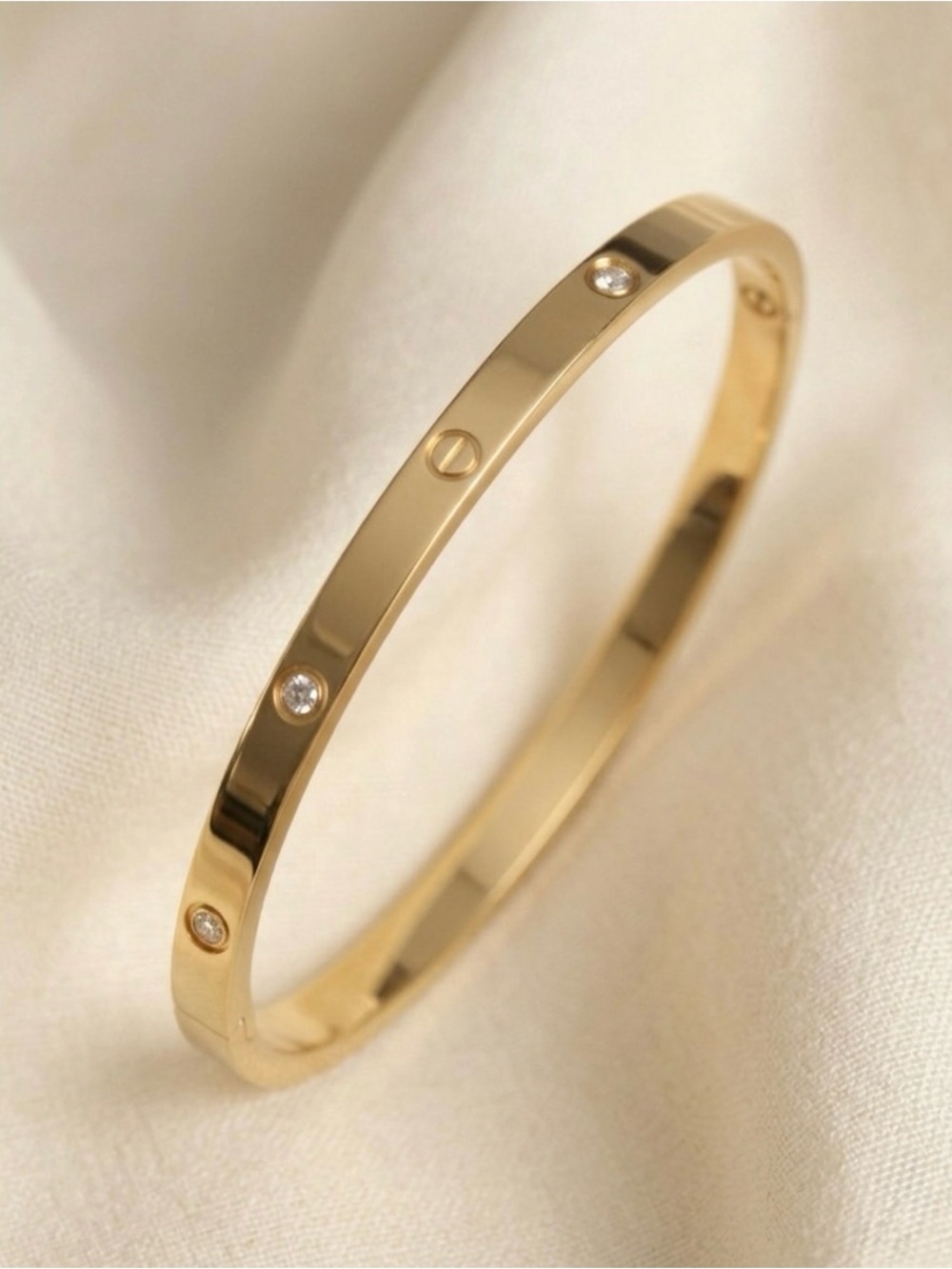 NEW🔥 Gold Tone Thin Bangle Bracelet Zirconia Love Design Stainless Steel